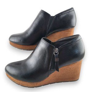 Dr. Scholl's Black Tan Almond Toe Wedge Bootie - US 9